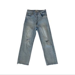 Levi’s Ribcage Jean Distressed Crop